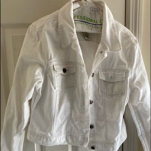 Old Navy White denim jacket size Large